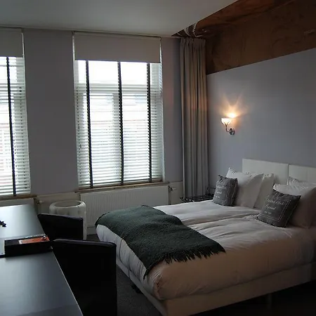Hotel Stadsvilla Mozaic 4*