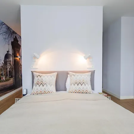 מלון Stadsvilla Mozaic 4*