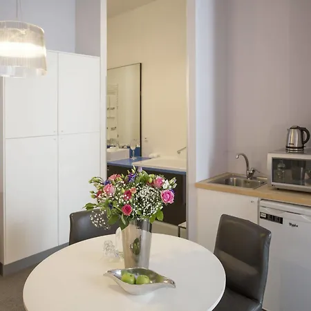 Stadsvilla Mozaic 4* האג