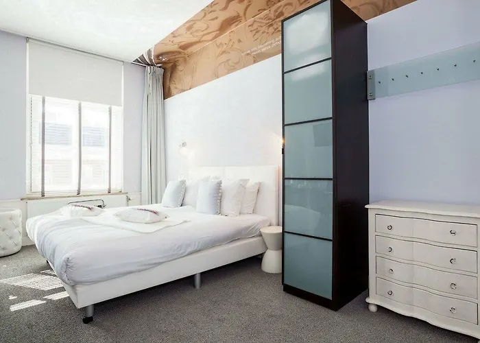 Stadsvilla Mozaic 4* La Haya